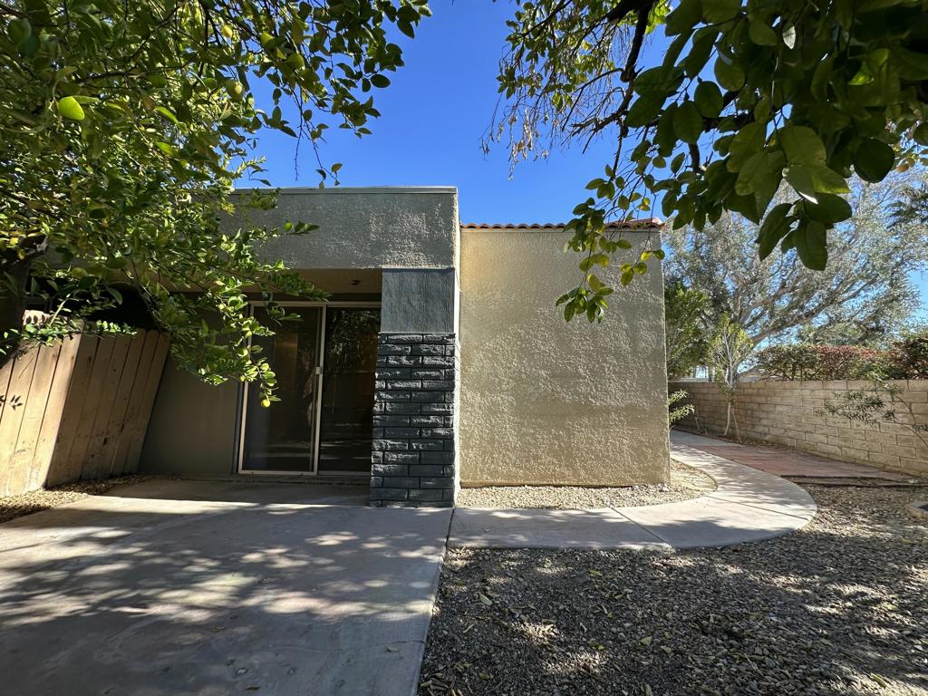 Sunrise Palms - Residential