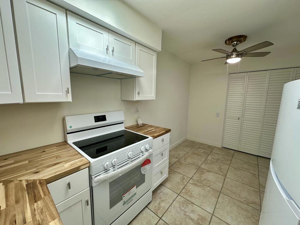 Sunrise Palms - Residential