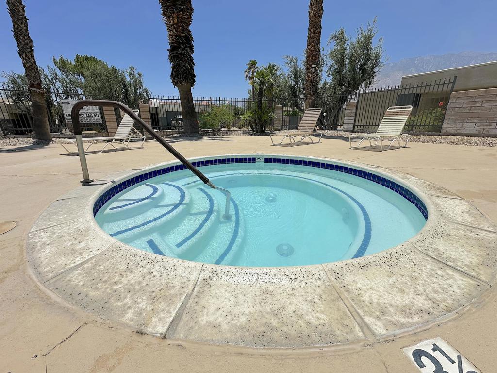 Sunrise Palms - Residential