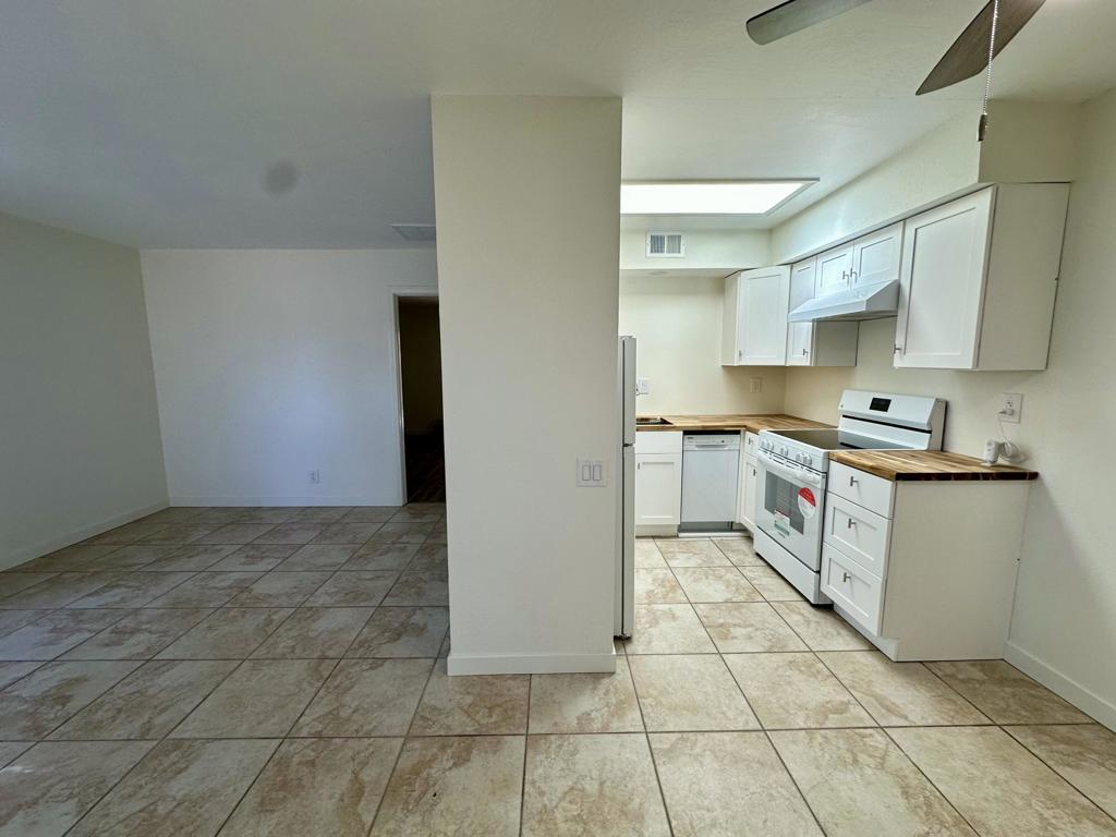 Sunrise Palms - Residential