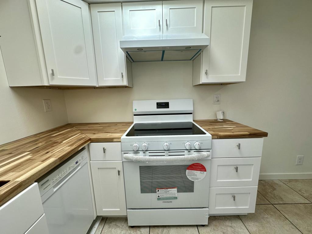 Sunrise Palms - Residential