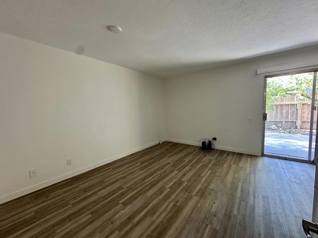 Sunrise Palms - Residential