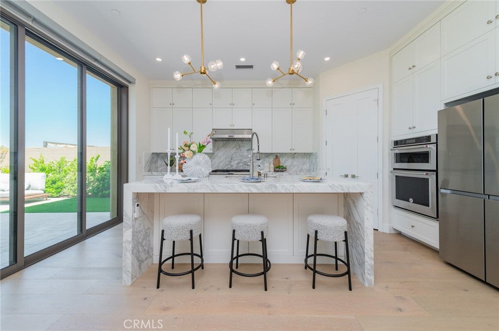 100 Avento, Irvine CA 92602 - Photo 10