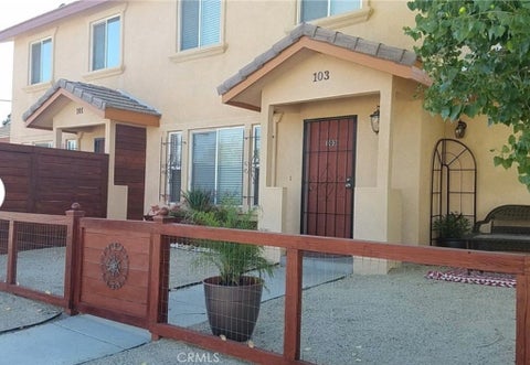 Photo of 201 W Kettering ST, Lancaster, CA 93534 (MLS # PW26182942)