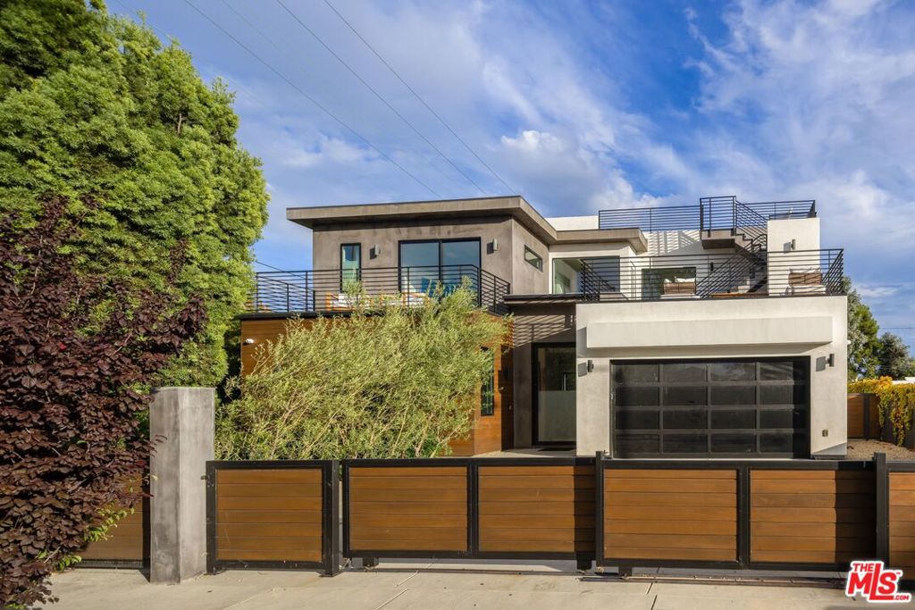 1390 Morningside Way
