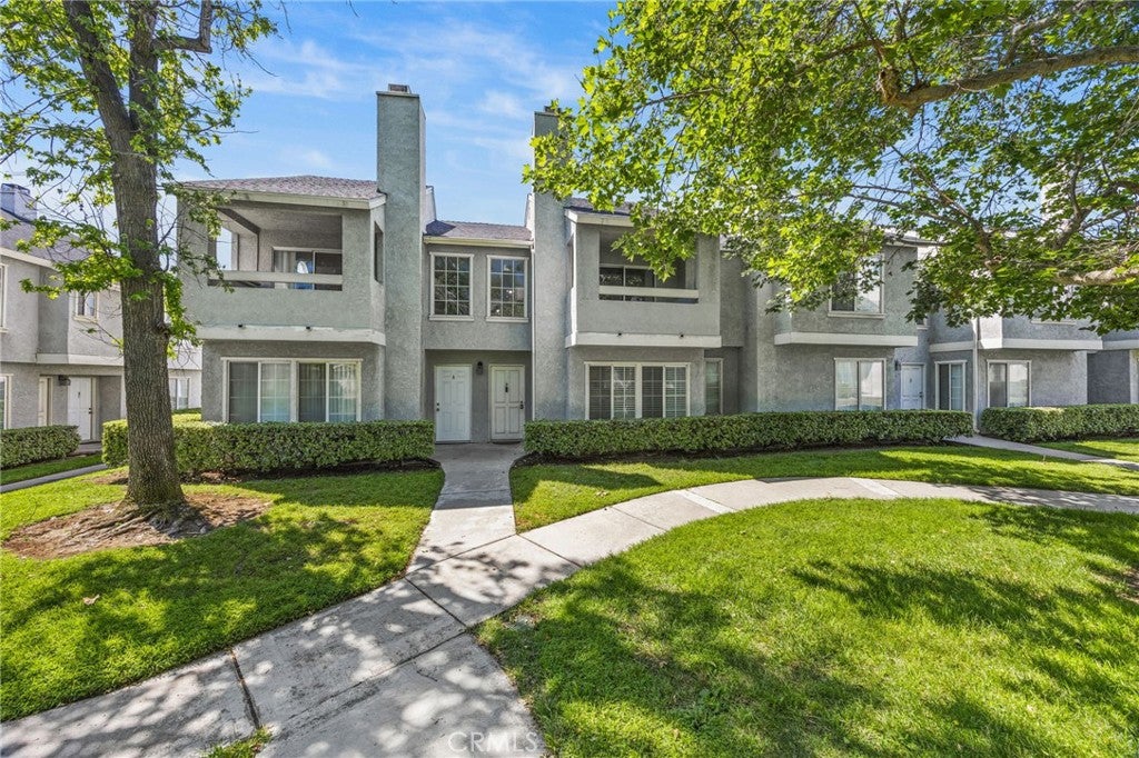 174 W Walnut B