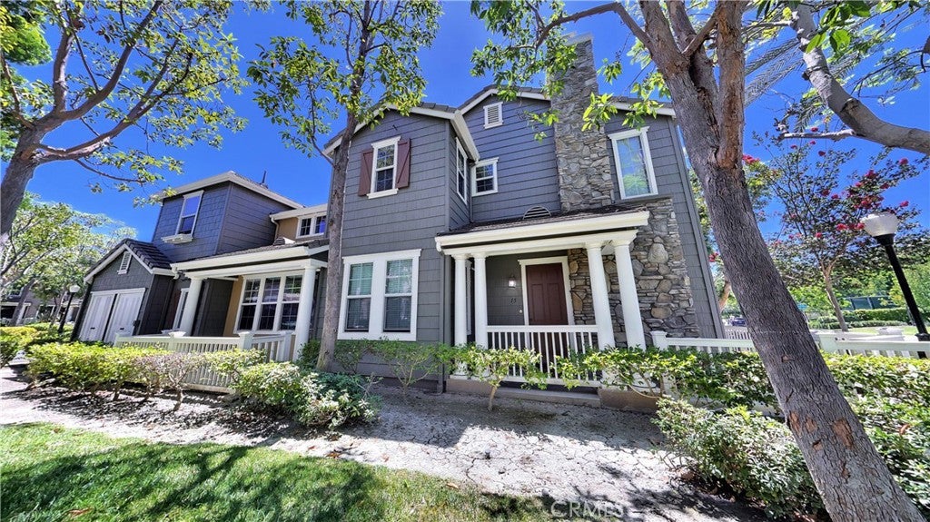 15 Elmhurst