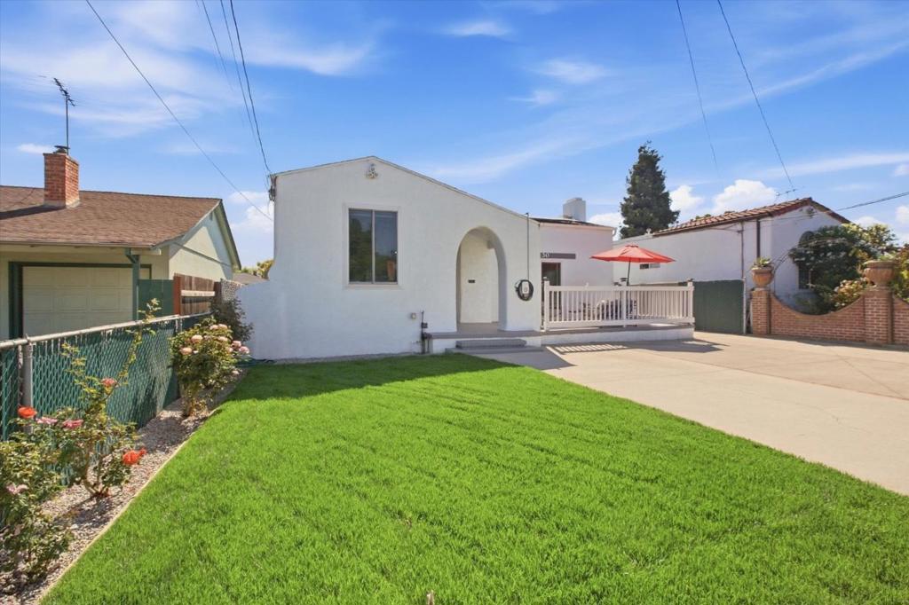 1130 Sevier Avenue
