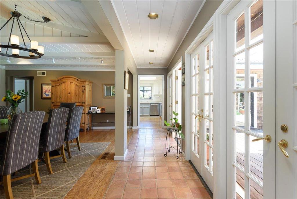 1745 Cordilleras Road