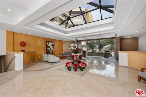 Photo of 515 Ocean Avenue #407S, Santa Monica, CA 90402 (MLS # 25629031)