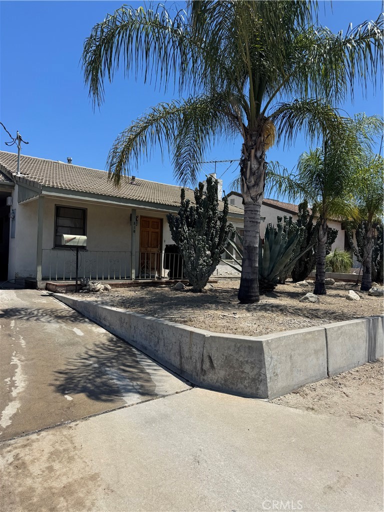 316 W Lugonia 320