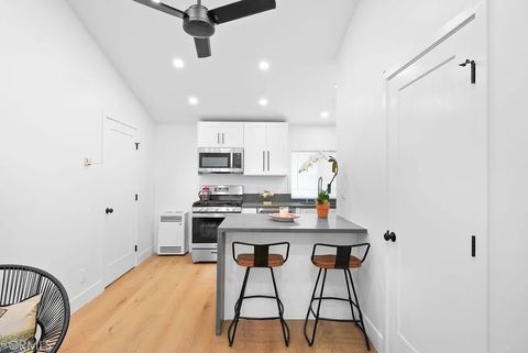 Photo of 274 Cliff Drive Dr #6, Laguna Beach, CA 92651 (MLS # LG26089590)