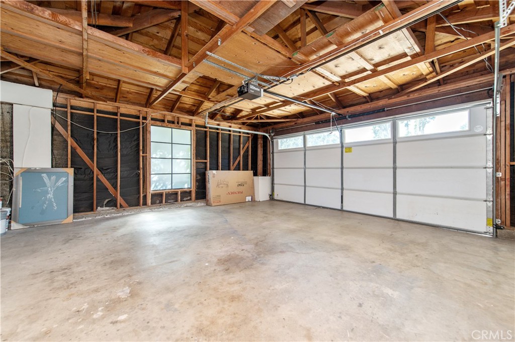 Terrace (TR) - Residential Lease
