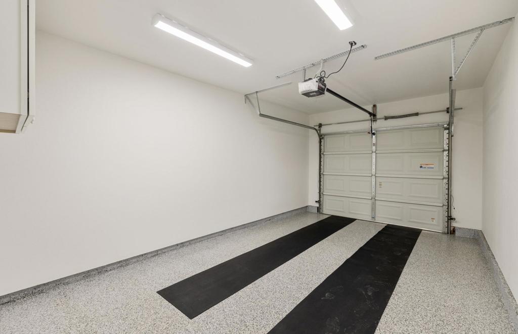 Sommerset So. Palm D - Residential Lease