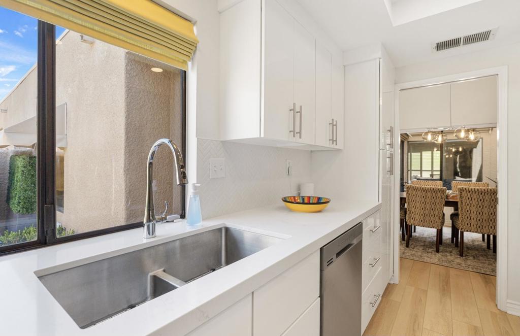 Sommerset So. Palm D - Residential Lease