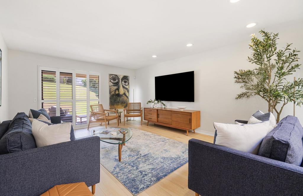 Sommerset So. Palm D - Residential Lease