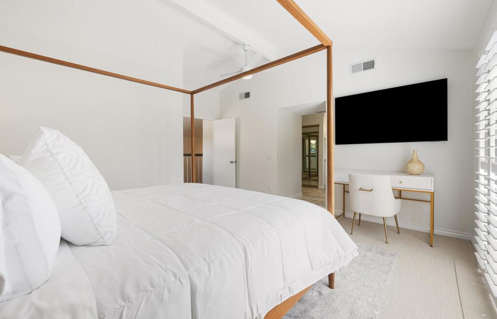 Sommerset So. Palm D - Residential Lease
