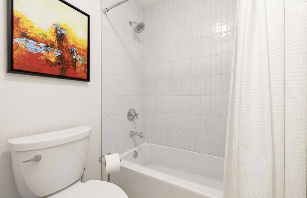 Sommerset So. Palm D - Residential Lease