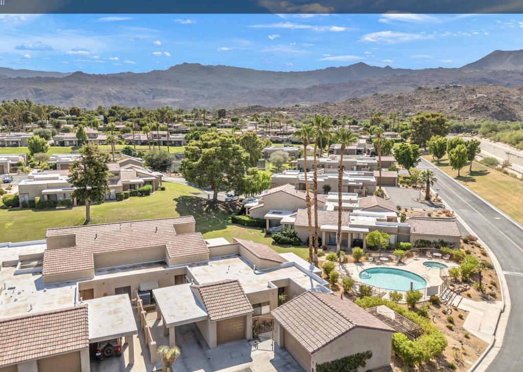 Sommerset So. Palm D - Residential Lease