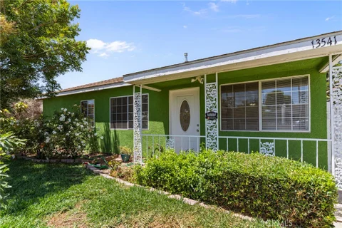 13541 Crossdale Ave, Norwalk, CA 90650 - MLS#: DW26125866