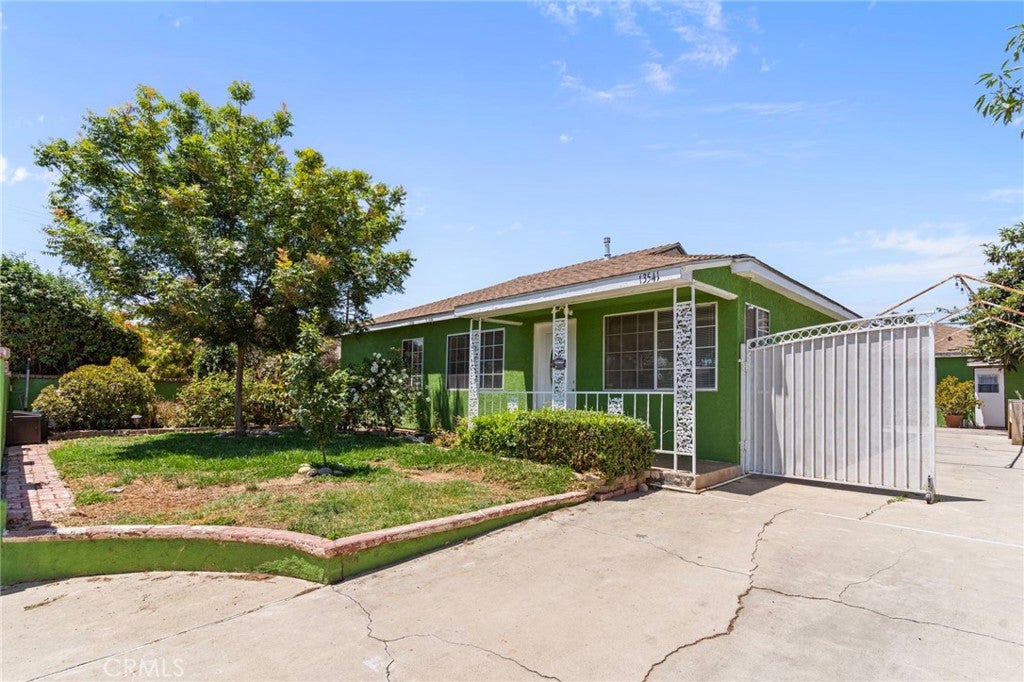 13541 Crossdale