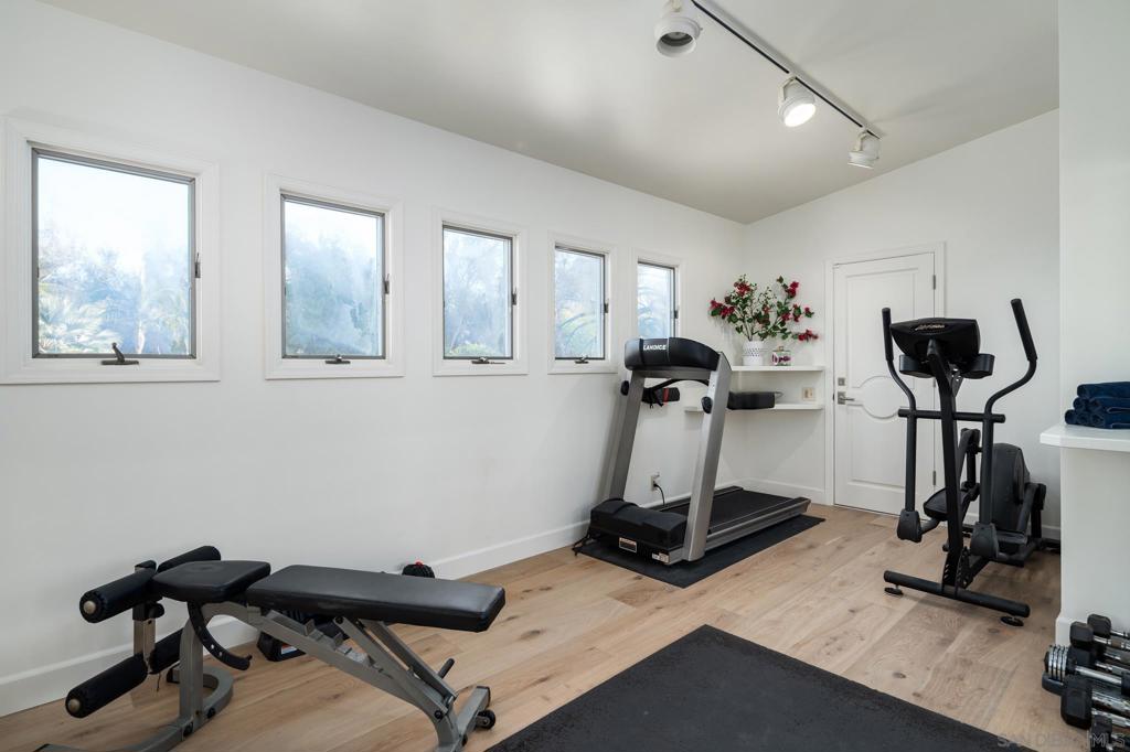 Rancho Santa Fe - Residential