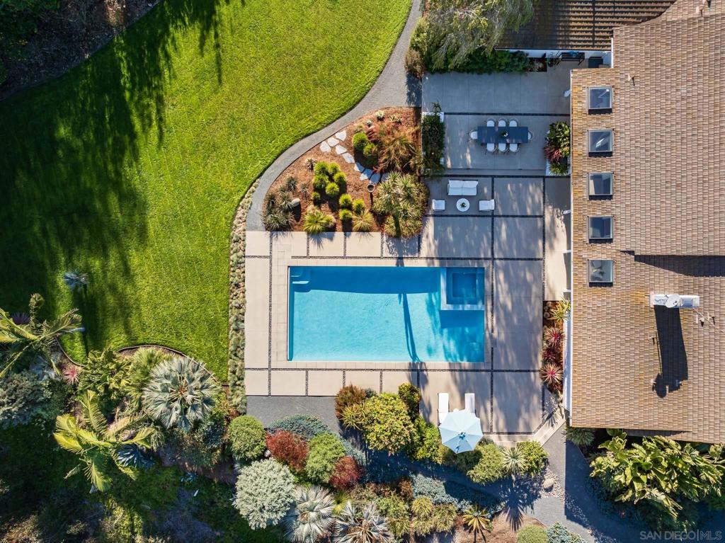 Rancho Santa Fe - Residential