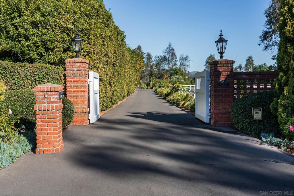 Rancho Santa Fe - Residential