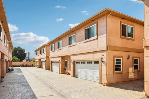 Photo of 204 E 121st St, Los Angeles, CA 90061 (MLS # DW25278801)