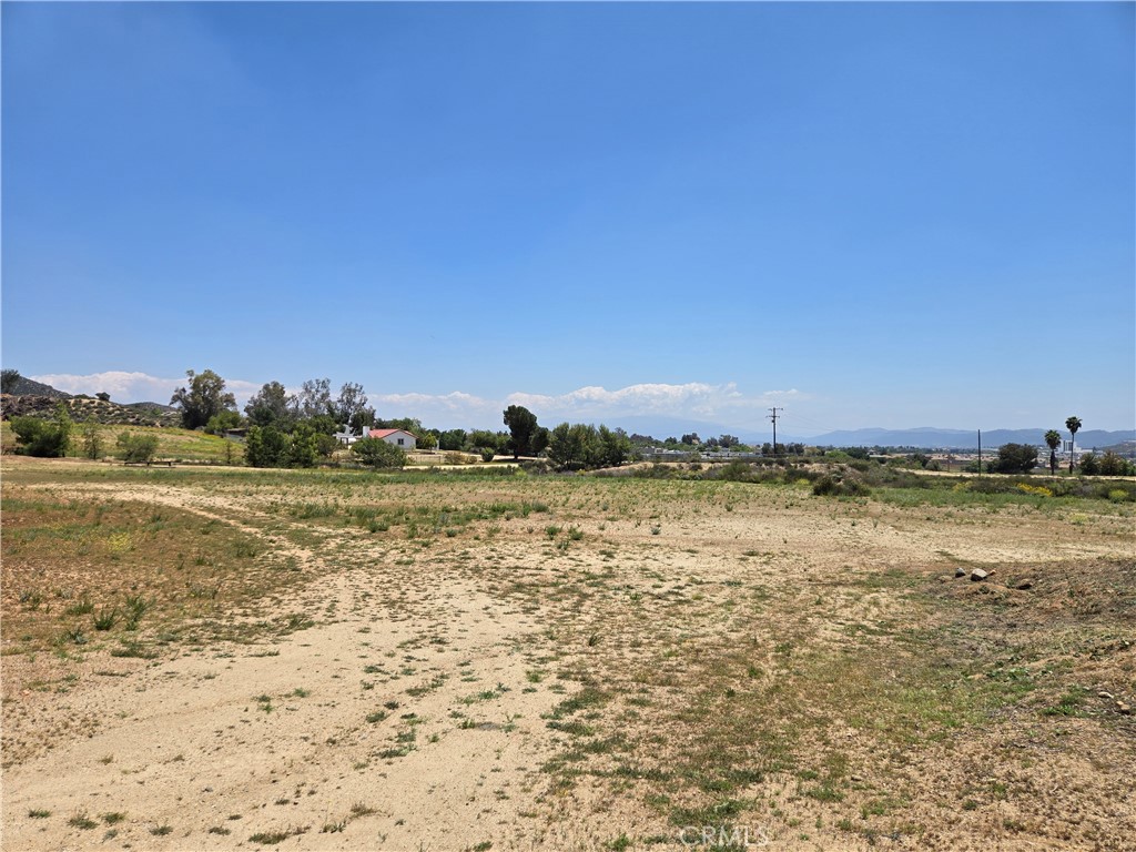 35239 Susan Drive