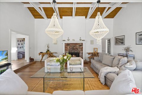 Photo of 6052 Merritt Drive, Malibu, CA 90265 (MLS # 25614281)