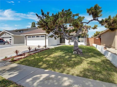 1675 E Cyrene Carson CA 90746