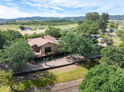 Tiny photo for 5685 Mustard Creek Rd, Paso Robles, CA 93446 (MLS # NS26070237)