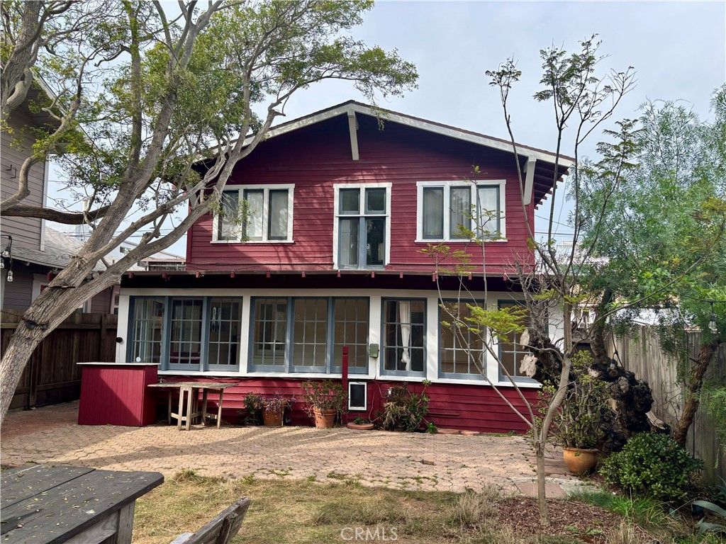 Photo of 25 Galleon St, Marina Del Rey, CA 90292 (MLS # SC26075576)