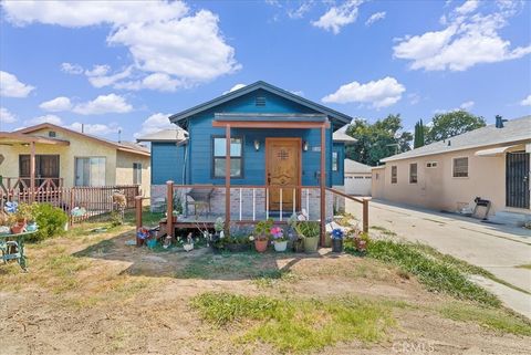 Photo of 4026 Josephine St, Lynwood, CA 90262 (MLS # DW25260075)