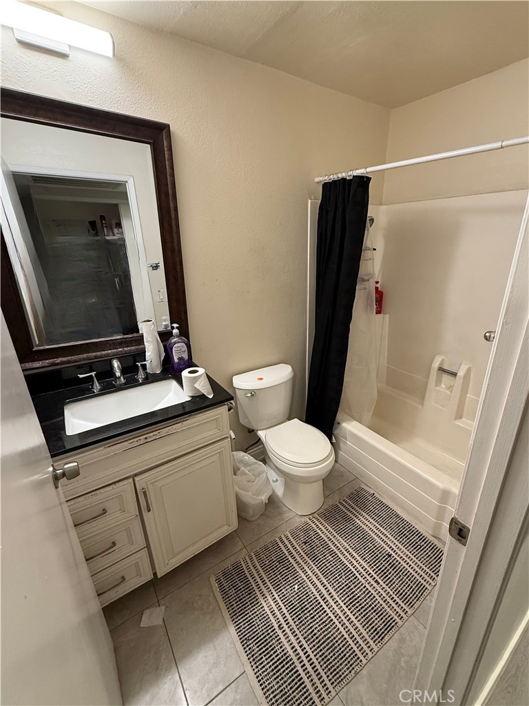 23276 Orange Avenue 5