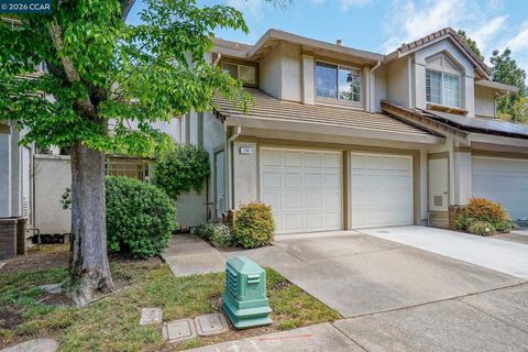 Photo of 134 Caprice Circle Cir, Hercules, CA 94547 (MLS # 41125990)