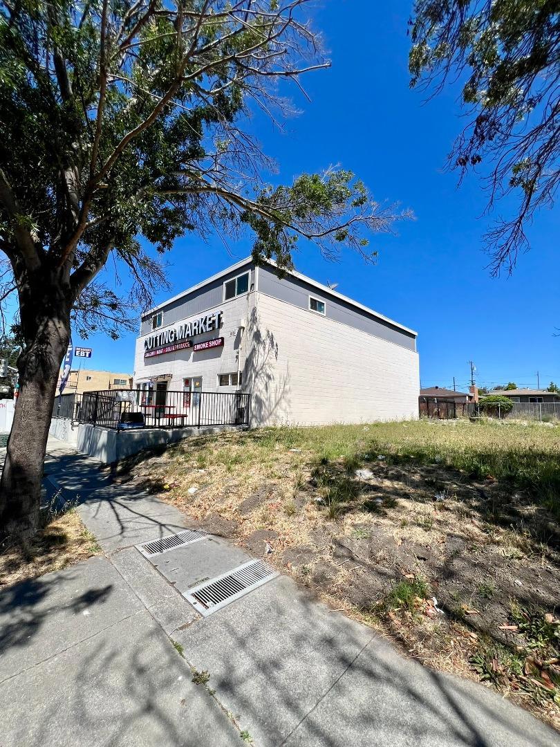2901 Cutting Boulevard