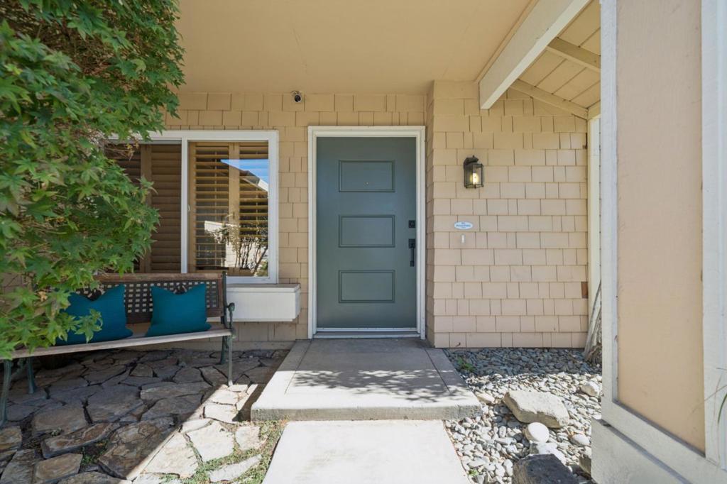 1766 Mandan Place