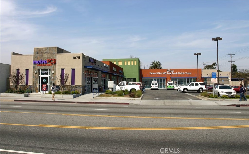 1075 E Pacific Coast