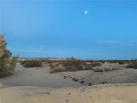 Photo of 0 Papoose Trail, 29 Palms, CA 92277 (MLS # IV25251989)