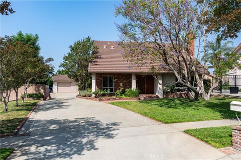 Photo of 2351 Sunfield WAY, Upland, CA 91784 (MLS # CV26104501)