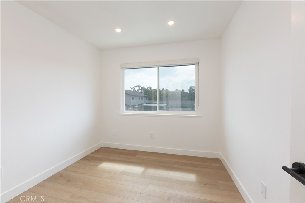 Huntington Townhomes (HTHM) - Residential