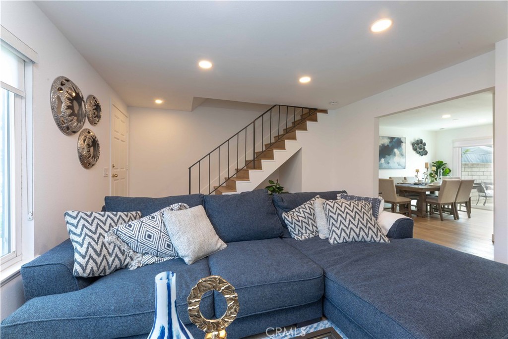 Huntington Townhomes (HTHM) - Residential