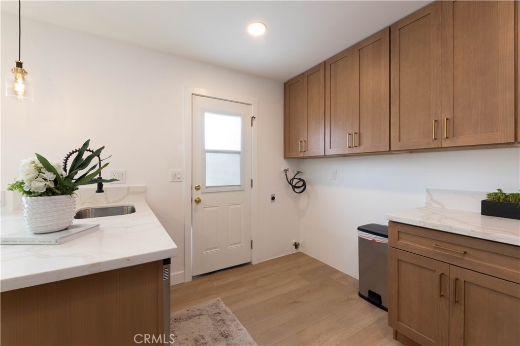 Huntington Townhomes (HTHM) - Residential