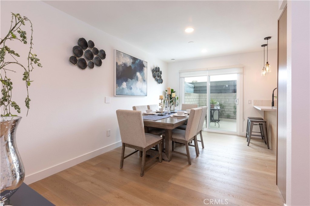 Huntington Townhomes (HTHM) - Residential