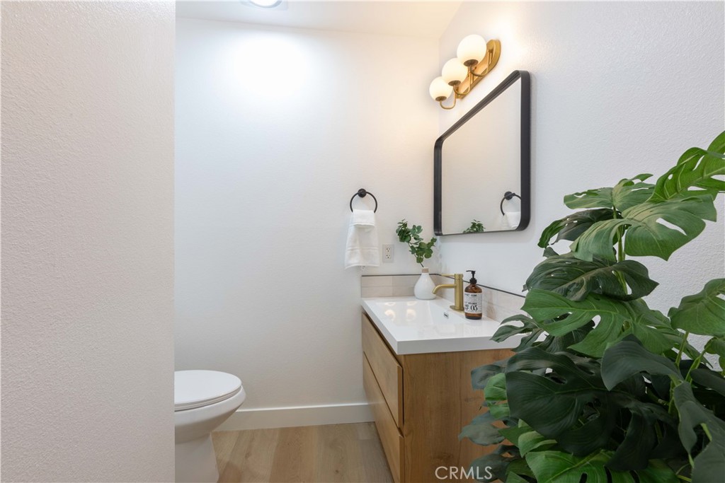 Huntington Townhomes (HTHM) - Residential