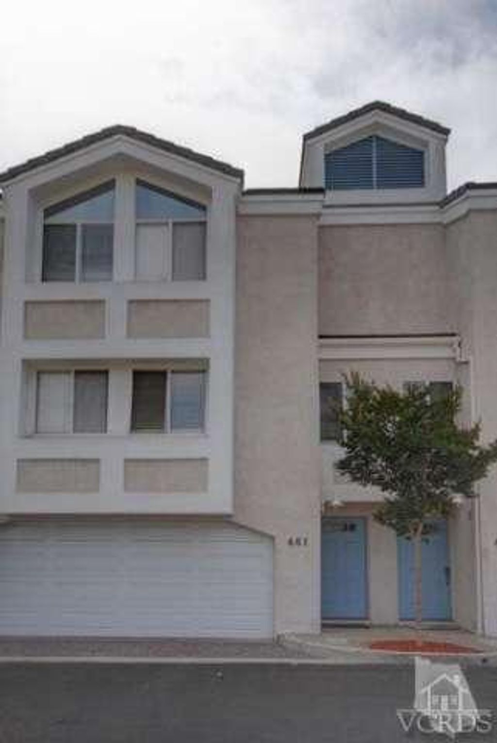 listing image 130722927574261278223