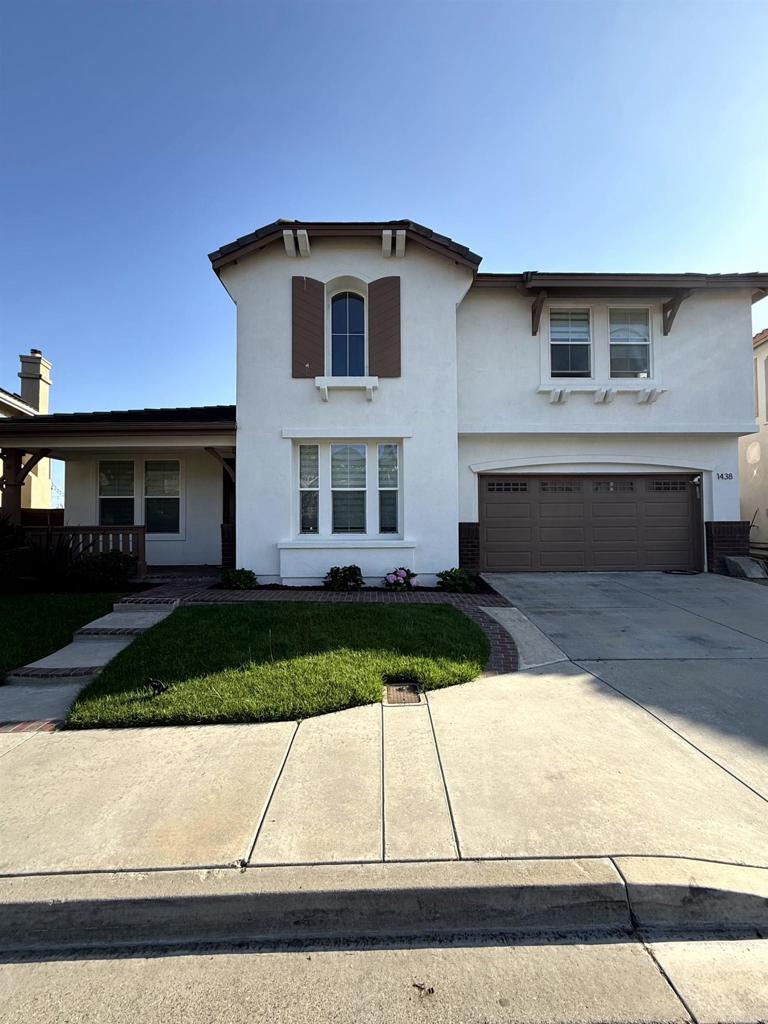 1438 Dolphin Court