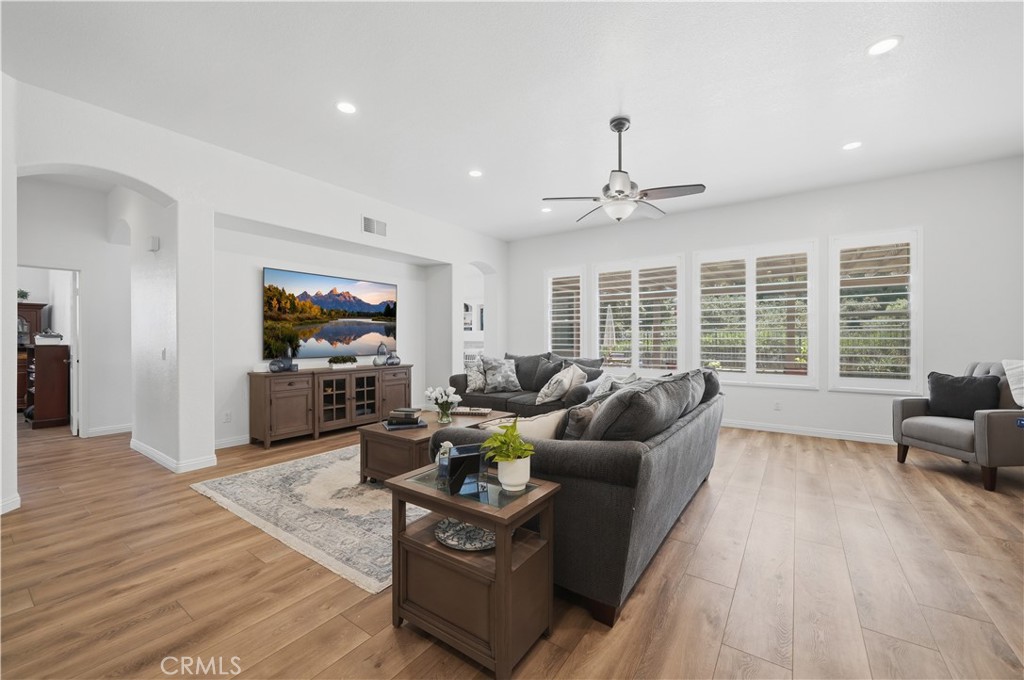 23553 bending oak ct